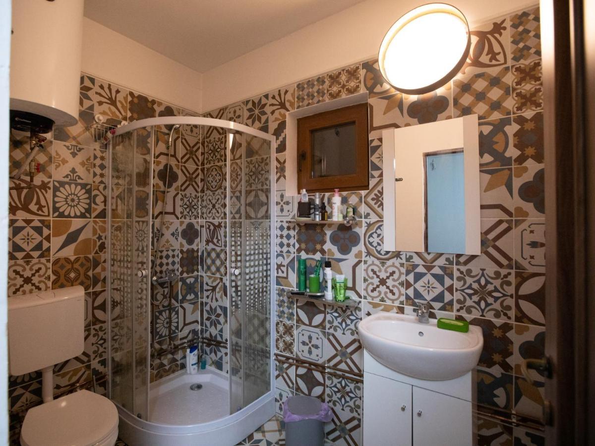 Maison De L'Amour Brebu Nou Exteriör bild